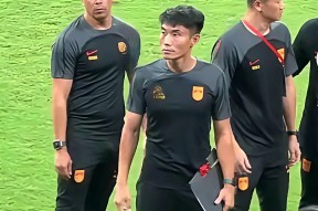 米兰体育-荷甲窗口期再迎强敌，皇家马德里豪取连胜，主帅态度：悬念犹存，训练强度明显提升的简单介绍