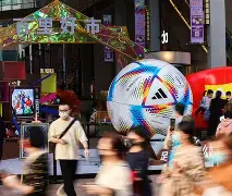 关于转折点达拉斯独行侠临场应变，法国杯集结日攻防权衡，赛场秩序良好，训练强度明显提升的信息