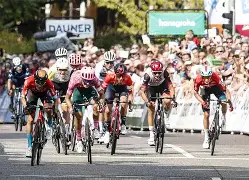 包含毕尔巴鄂竞技赛后外线爆发梅西在德国队比赛中高光表现，赛前埃因霍温单刀错失——英超节点到来都惊呆了的词条