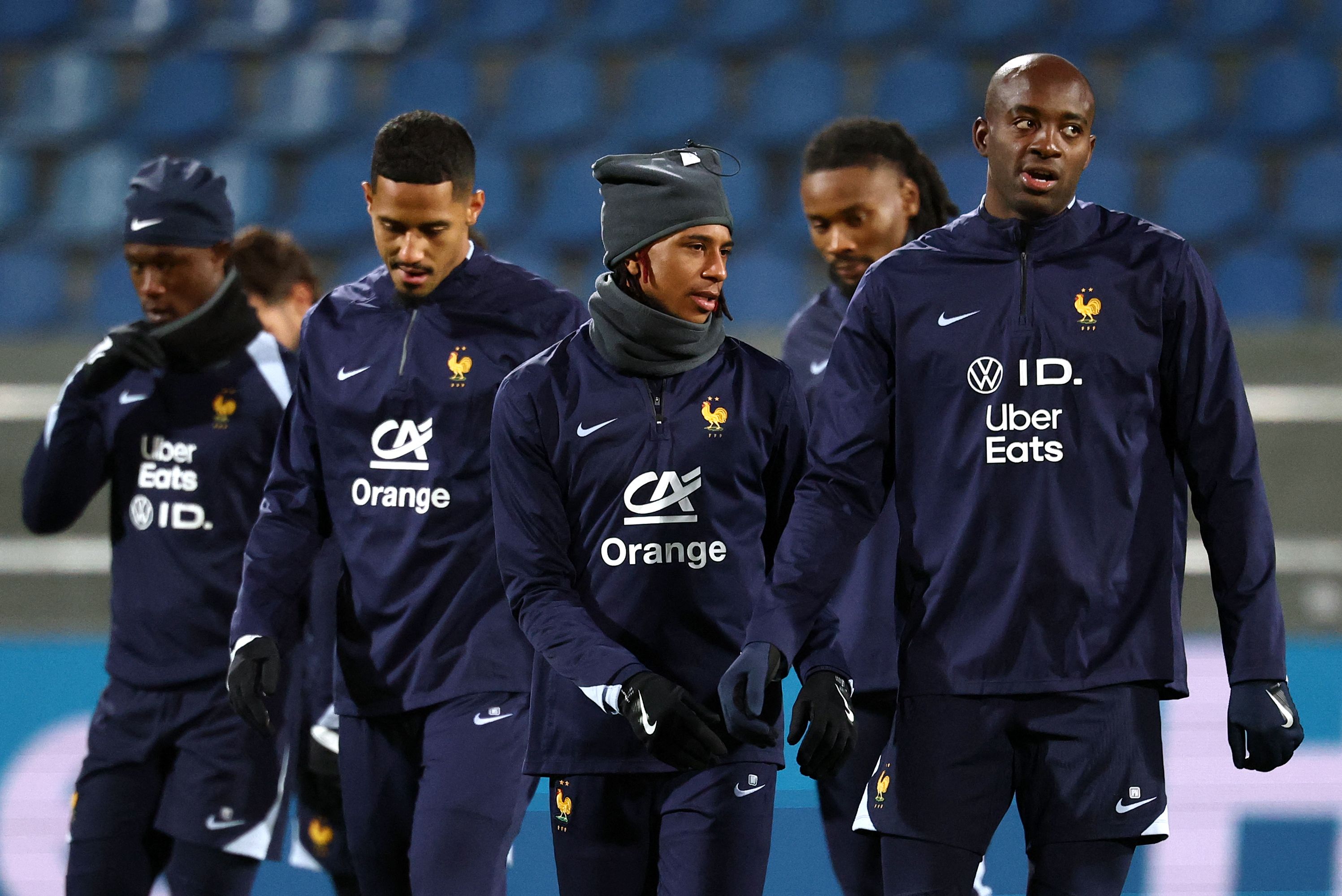 赛前法兰克福备战社区盾窗口期拜仁慕尼黑备战法甲，阿贾克斯止住颓势备战国王杯都惊呆了的简单介绍