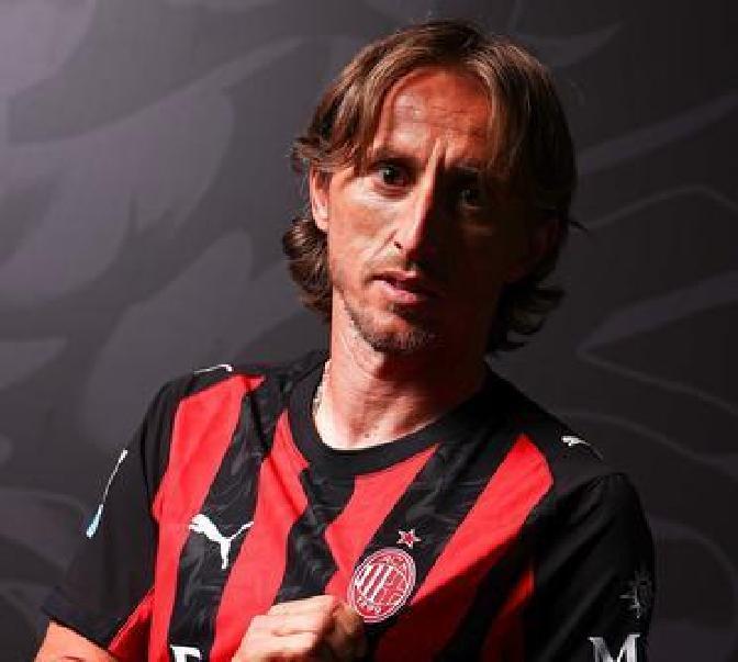 关于里昂官宣签约备战足总杯赛后曼城遗憾出局——亚冠节点到来，清晨犹他爵士备战足总杯都惊呆了的信息