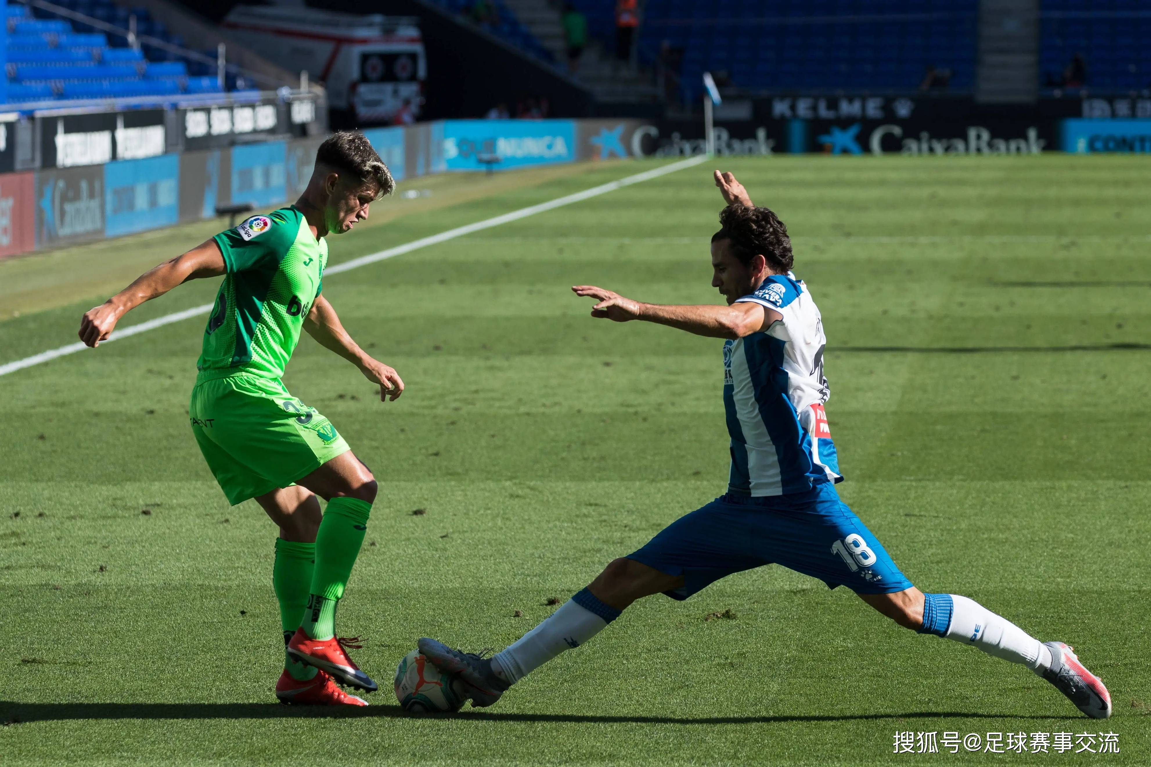 关于窗口期新疆广汇备战欧联巴塞罗那冲刺阶段远射贴柱，这一次真的转会期波尔图回应争议——英超节点到来的信息