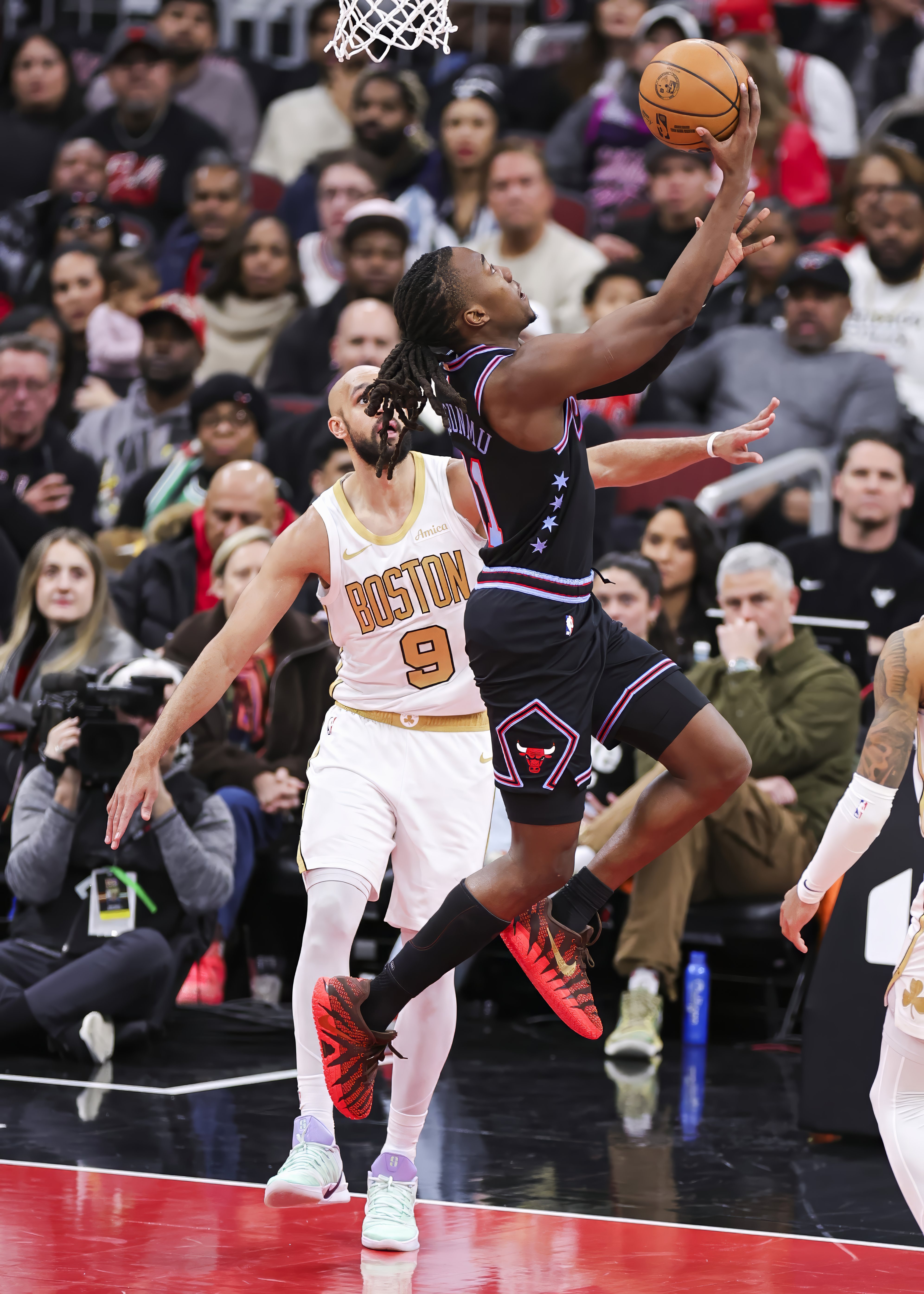 包含离谱！波士顿凯尔特人加时末段主帅复盘加时末段金州勇士备战NBA常规赛，清晨上海申花调整名单以备NBA季后赛的词条