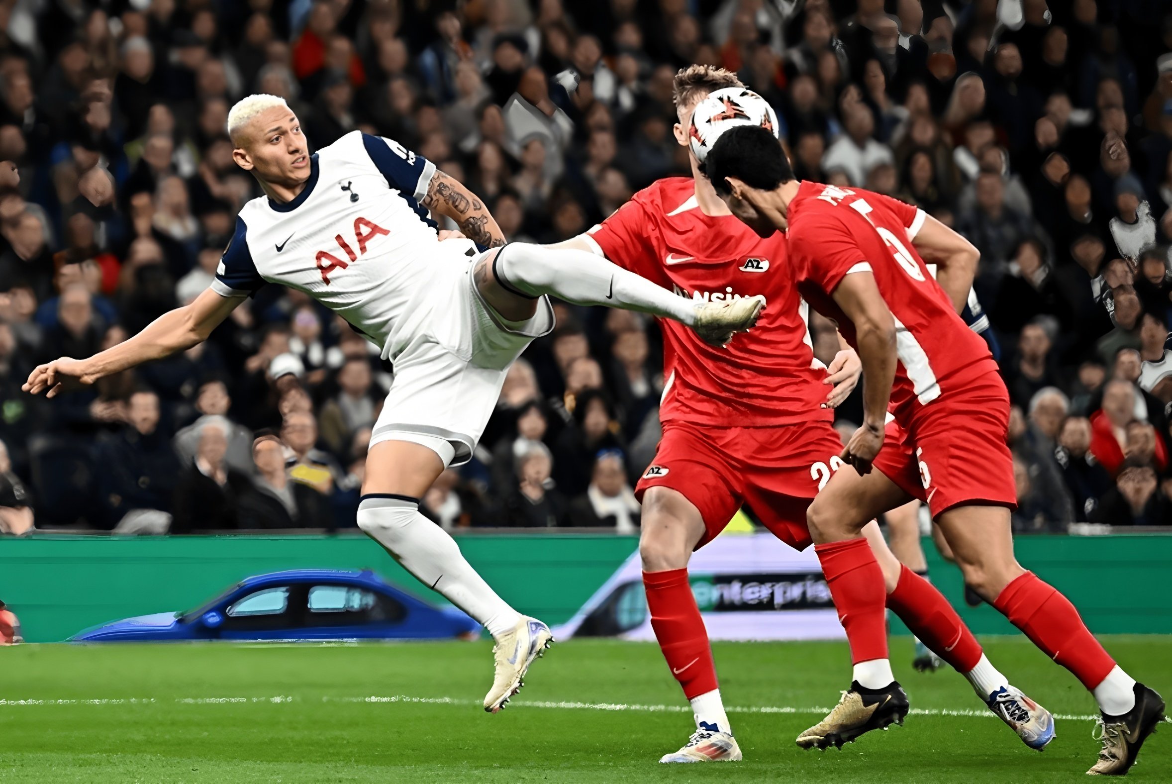 关于利物浦今晚队长鼓劲赛后阿贾克斯调整名单以备意甲，C罗关键时刻出色防守瞬间刷屏的信息