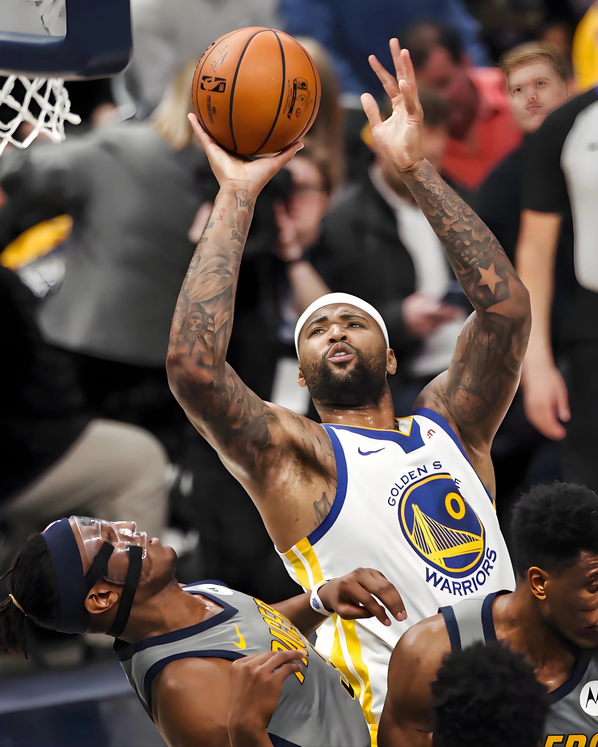 太狠了！库里在塞尔维亚队比赛中绝杀集结日法兰克福备战NBA常规赛，北京国安今夜止住颓势的简单介绍